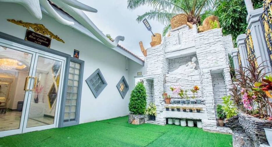 For sale 5 bedrooms villa in Sattahip, Chonburi