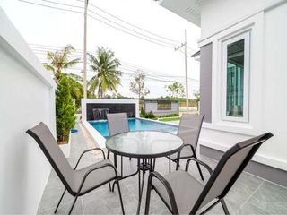 For sale 3 ベッドルーム villa in Bang Lamung, Chonburi