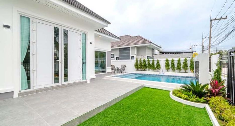 For sale 3 bedrooms villa in Bang Lamung, Chonburi