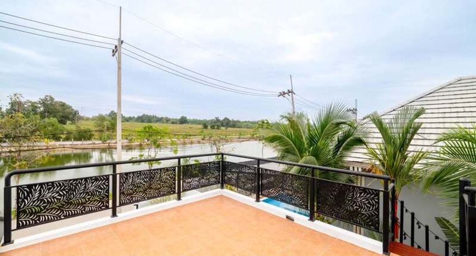 For sale 3 bedrooms villa in Bang Lamung, Chonburi