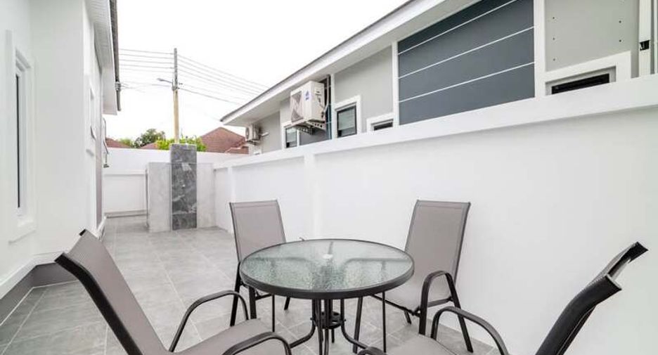 For sale 3 bedrooms villa in Bang Lamung, Chonburi