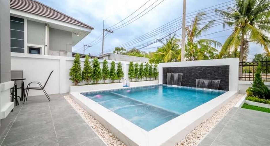 For sale 3 bedrooms villa in Bang Lamung, Chonburi