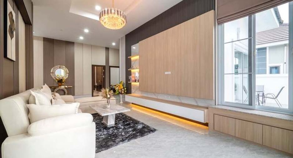 For sale 3 bedrooms villa in Bang Lamung, Chonburi