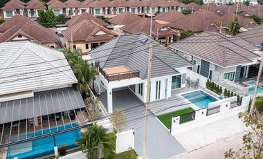 For sale 3 bedrooms villa in East Pattaya, Pattaya
