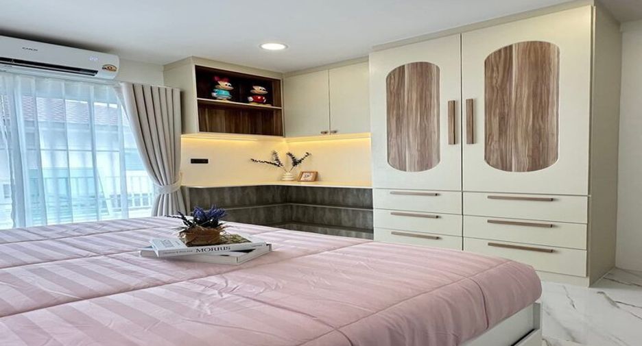 For sale 3 bedrooms villa in East Pattaya, Pattaya