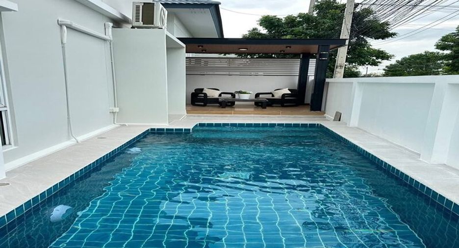 For sale 3 bedrooms villa in East Pattaya, Pattaya