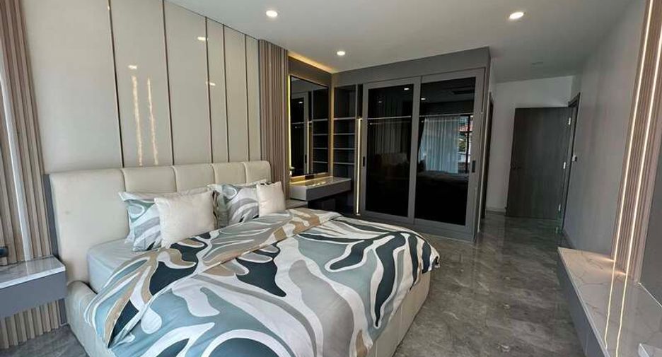 For sale 5 bedrooms villa in Jomtien, Pattaya