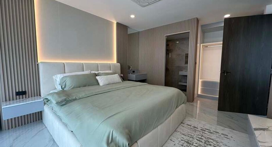 For sale 5 bedrooms villa in Jomtien, Pattaya