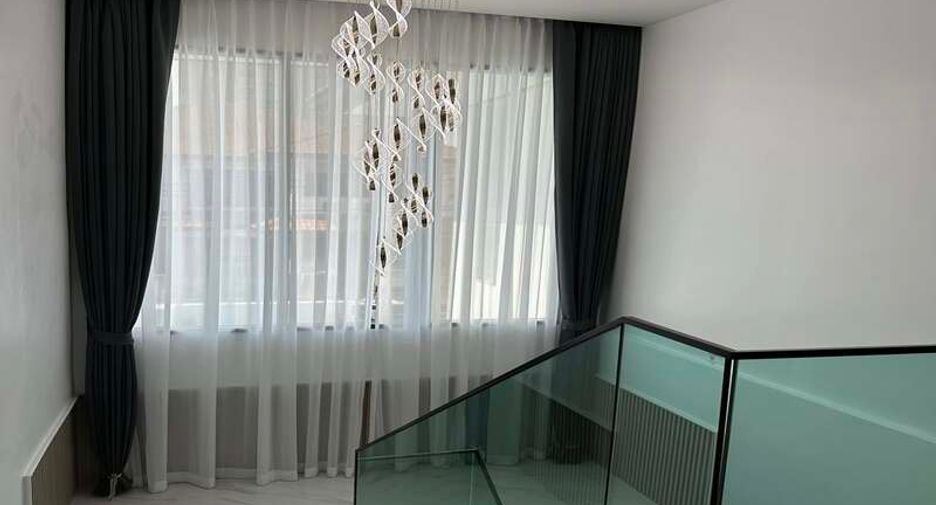 For sale 5 bedrooms villa in Jomtien, Pattaya