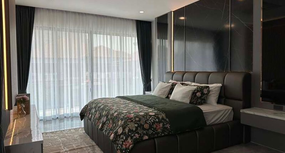 For sale 5 bedrooms villa in Jomtien, Pattaya