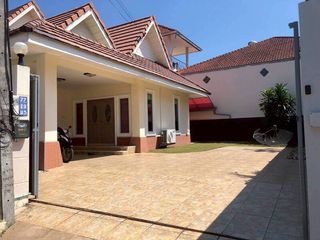 Villa zum Kauf mit 3 Zimmer in Bang Lamung, Chonburi