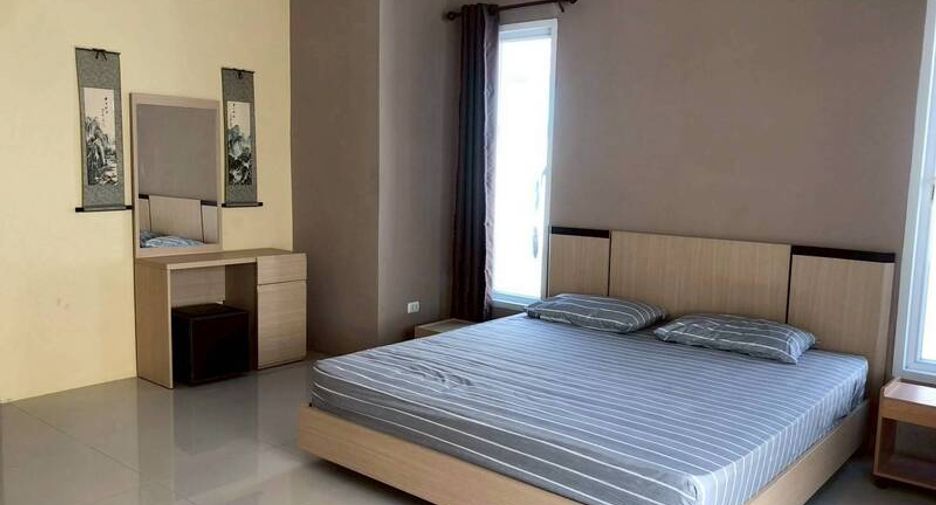 For sale 3 bedrooms villa in East Pattaya, Pattaya