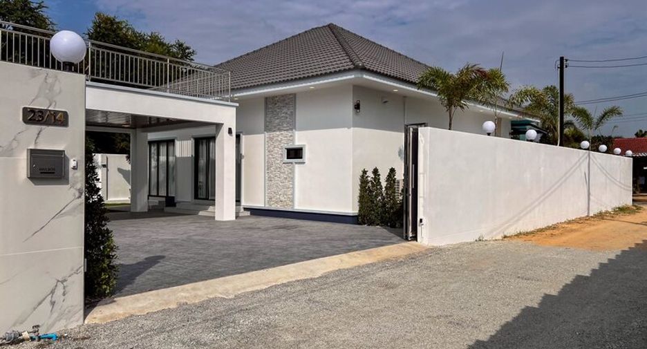 For sale 3 ベッドルーム villa in Huay Yai, Pattaya