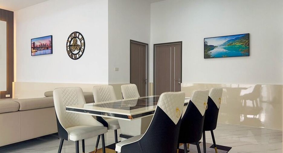 For sale 3 ベッドルーム villa in Huay Yai, Pattaya