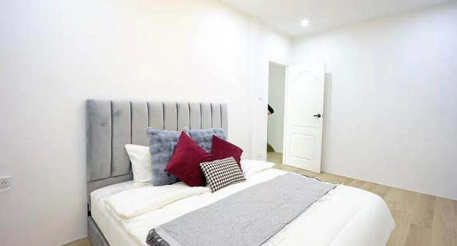 For sale 2 bedrooms villa in Jomtien, Pattaya