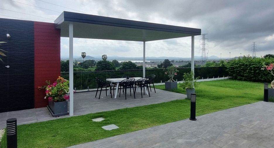 For sale 3 bedrooms villa in East Pattaya, Pattaya