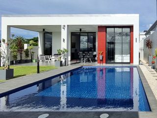 For sale 3 bedrooms villa in Bang Lamung, Chonburi