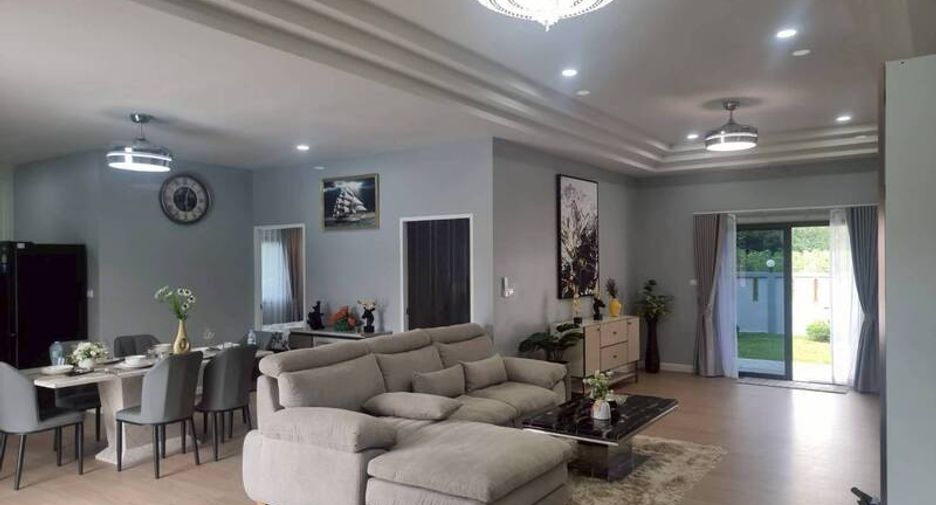 For sale 3 bedrooms villa in Sattahip, Chonburi