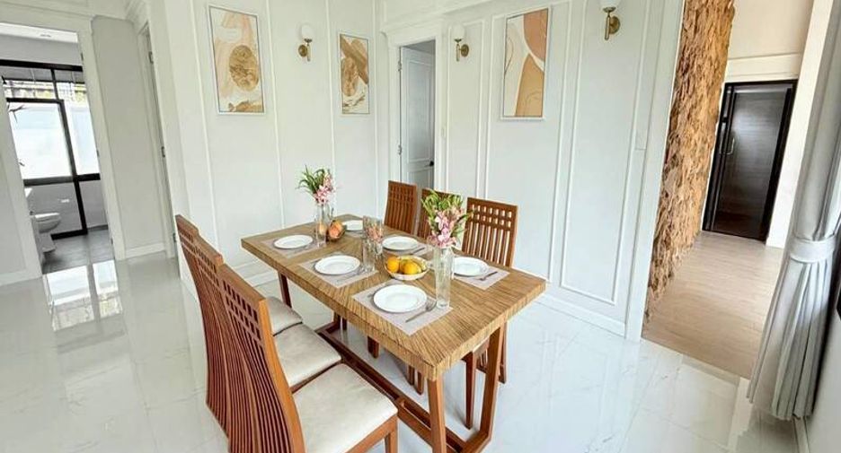 For sale 4 bedrooms villa in East Pattaya, Pattaya