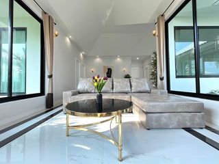 For sale 4 ベッドルーム house in Bang Lamung, Chonburi