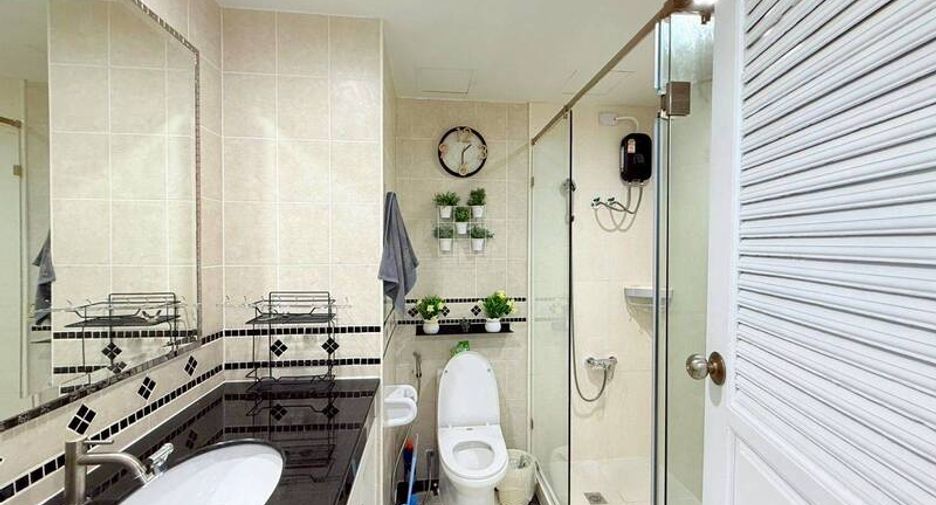 For sale 3 bedrooms condo in South Pattaya, Pattaya