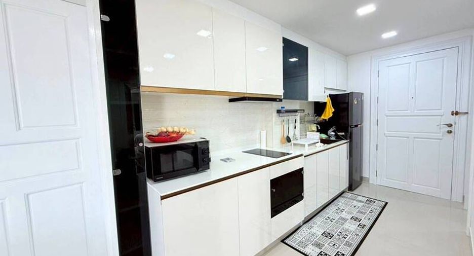 For sale 3 bedrooms condo in South Pattaya, Pattaya