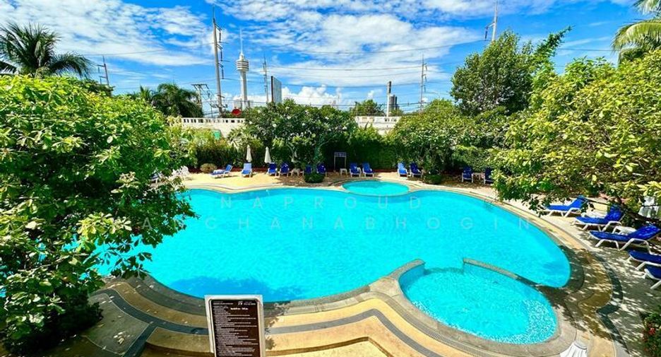 For sale 3 bedrooms condo in South Pattaya, Pattaya