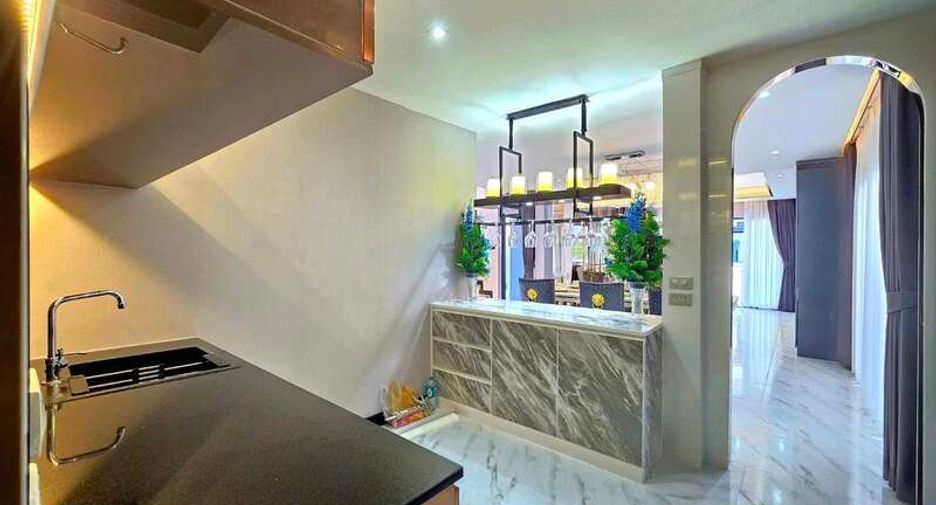 Casa en venta de 4 habitaciones en South Pattaya, Pattaya