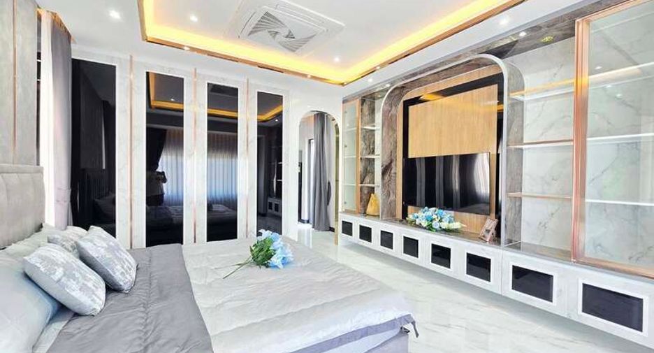 Casa en venta de 4 habitaciones en South Pattaya, Pattaya