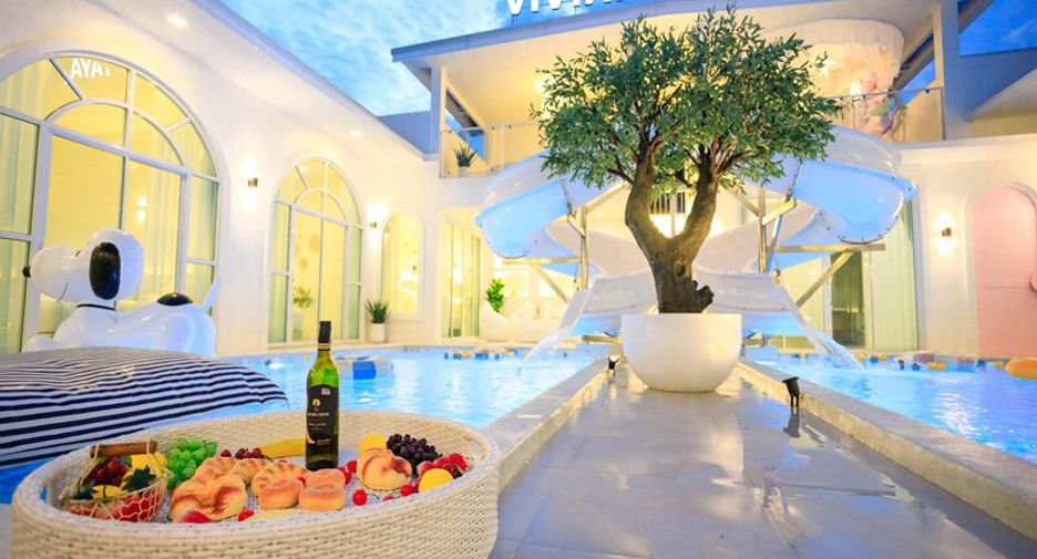 Villa zum Kauf mit 9 Zimmer in Huay Yai, Pattaya
