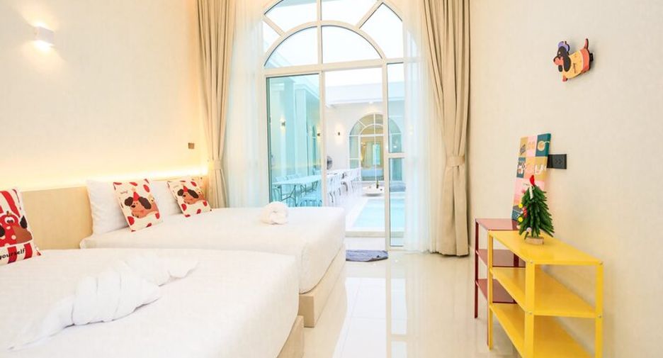 Villa zum Kauf mit 9 Zimmer in Huay Yai, Pattaya