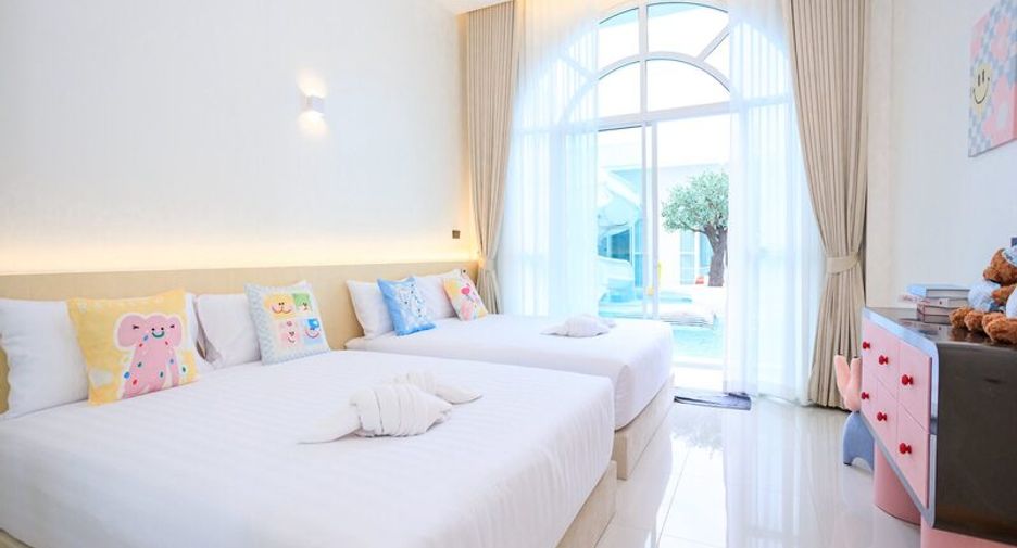 Villa zum Kauf mit 9 Zimmer in Huay Yai, Pattaya