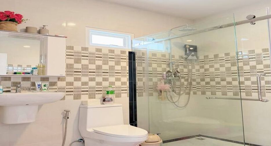 Продажа 3 спальни вилла в Восточная Паттайя, Паттайя