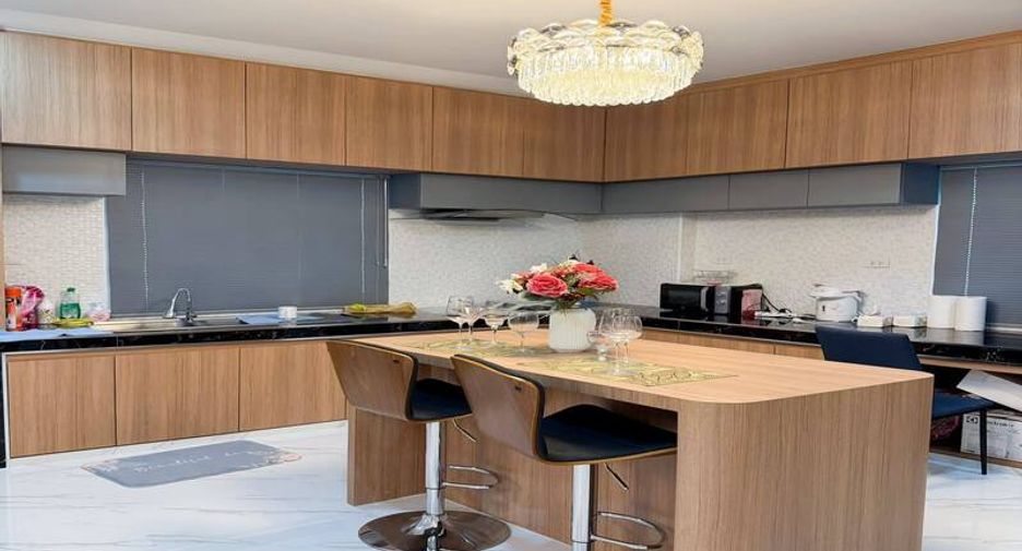 Продажа 3 спальни вилла в Восточная Паттайя, Паттайя