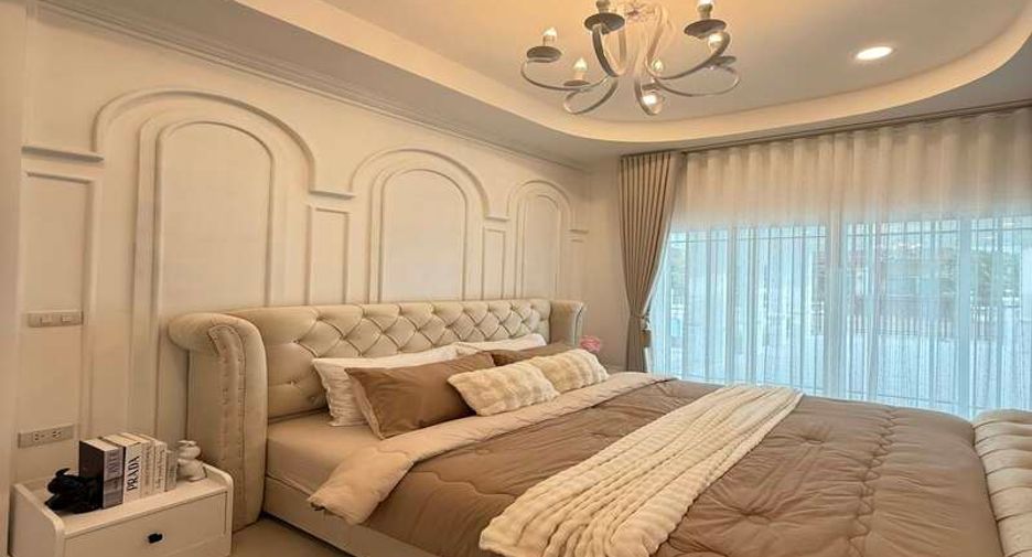 For rent 3 bedrooms villa in East Pattaya, Pattaya