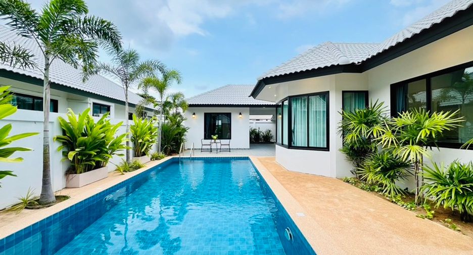 For sale 4 ベッドルーム villa in East Pattaya, Pattaya