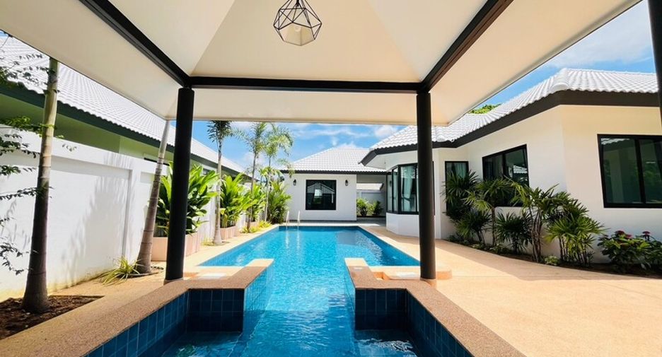 For sale 4 ベッドルーム villa in East Pattaya, Pattaya