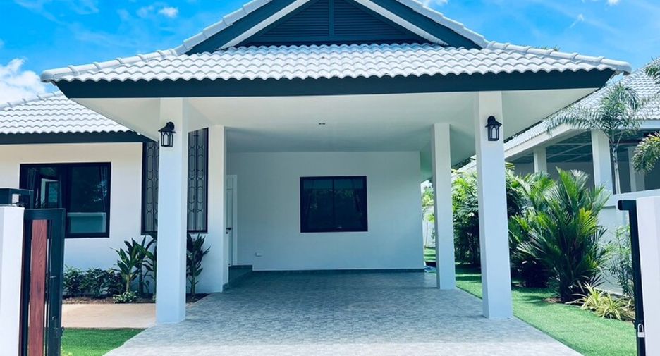 For sale 4 ベッドルーム villa in East Pattaya, Pattaya