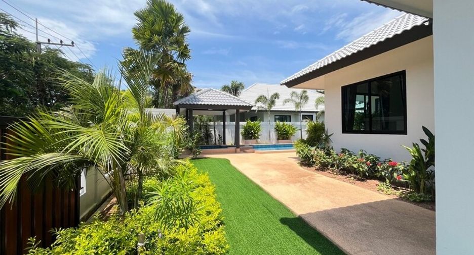 For sale 4 ベッドルーム villa in East Pattaya, Pattaya
