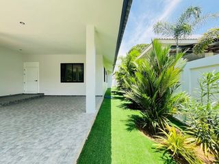 Villa zum Kauf mit 4 Zimmer in Bang Lamung, Chonburi
