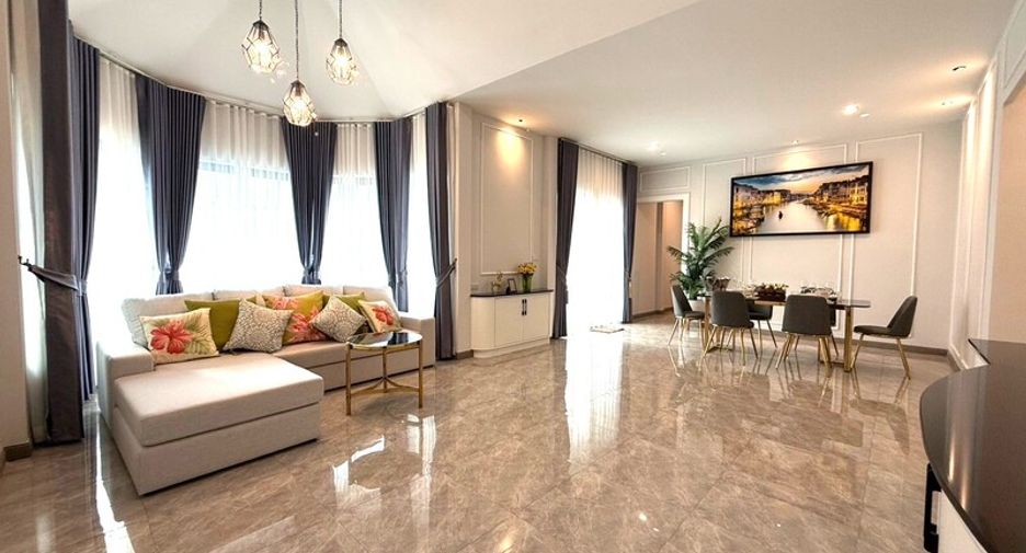 For sale 4 ベッドルーム villa in East Pattaya, Pattaya