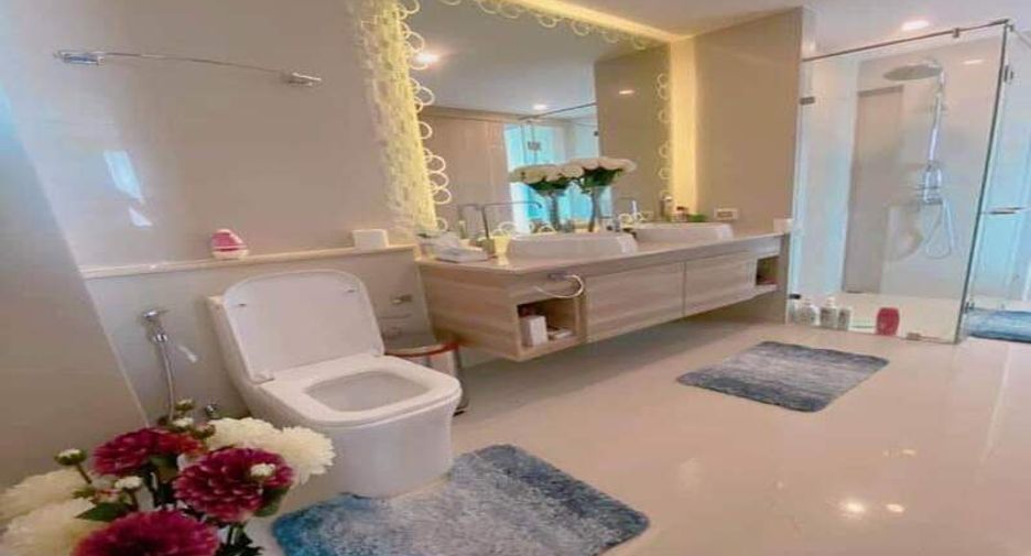 For sale 2 bedrooms condo in Jomtien, Pattaya