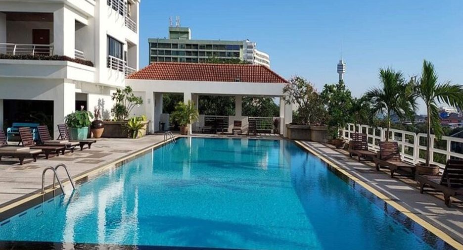 For sale studio condo in Pratumnak, Pattaya