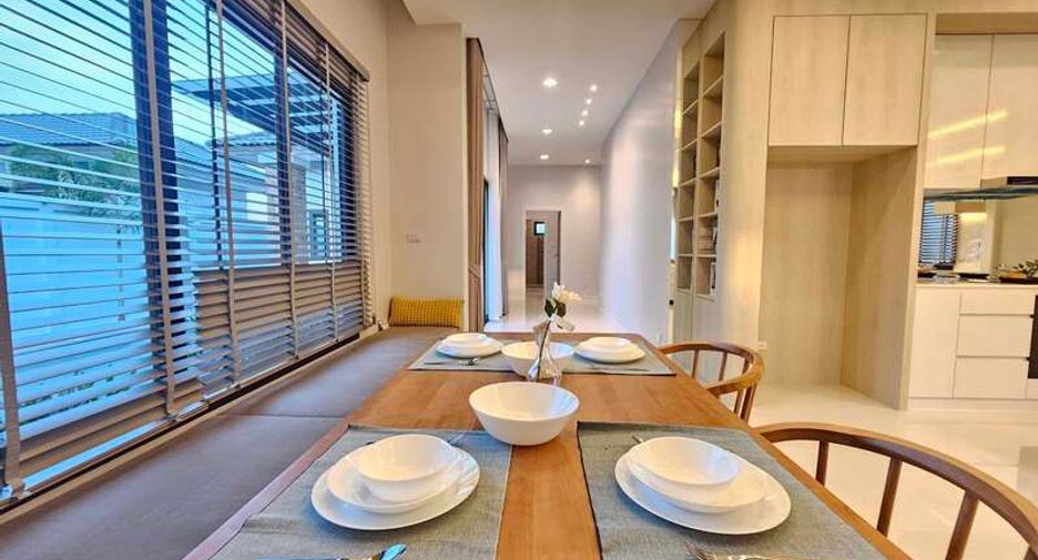 For sale 3 bedrooms villa in Huay Yai, Pattaya