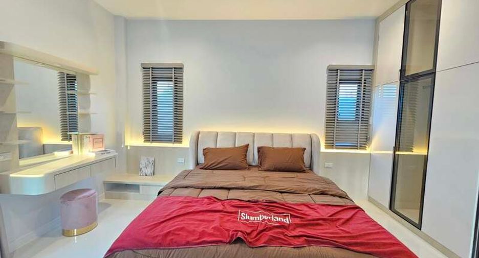 For sale 3 bedrooms villa in Huay Yai, Pattaya