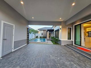 For sale 3 bedrooms villa in Bang Lamung, Chonburi