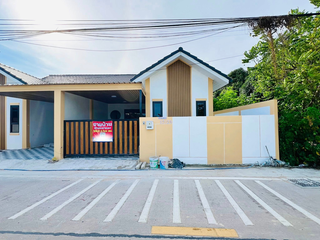 For sale 2 ベッドルーム villa in Bang Lamung, Chonburi