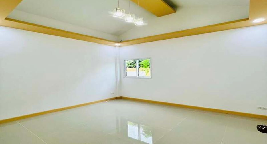 For sale 2 bedrooms house in East Pattaya, Pattaya