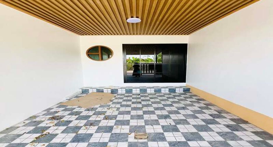 For sale 2 bedrooms house in East Pattaya, Pattaya