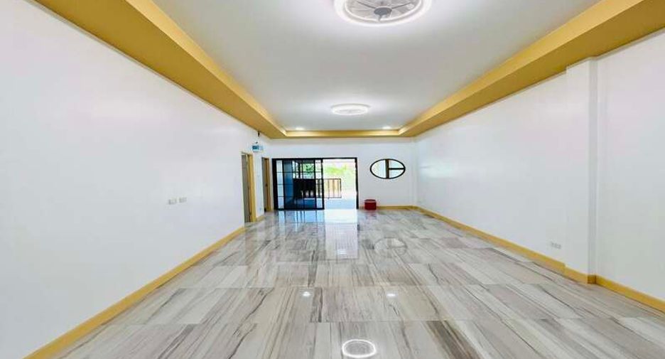 For sale 2 bedrooms house in East Pattaya, Pattaya